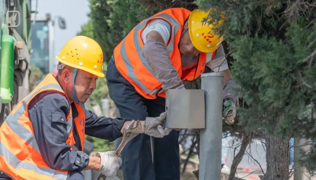 南京G205寧連公路段交通安全設施精細化提升工程全面啟動:交通安全設施