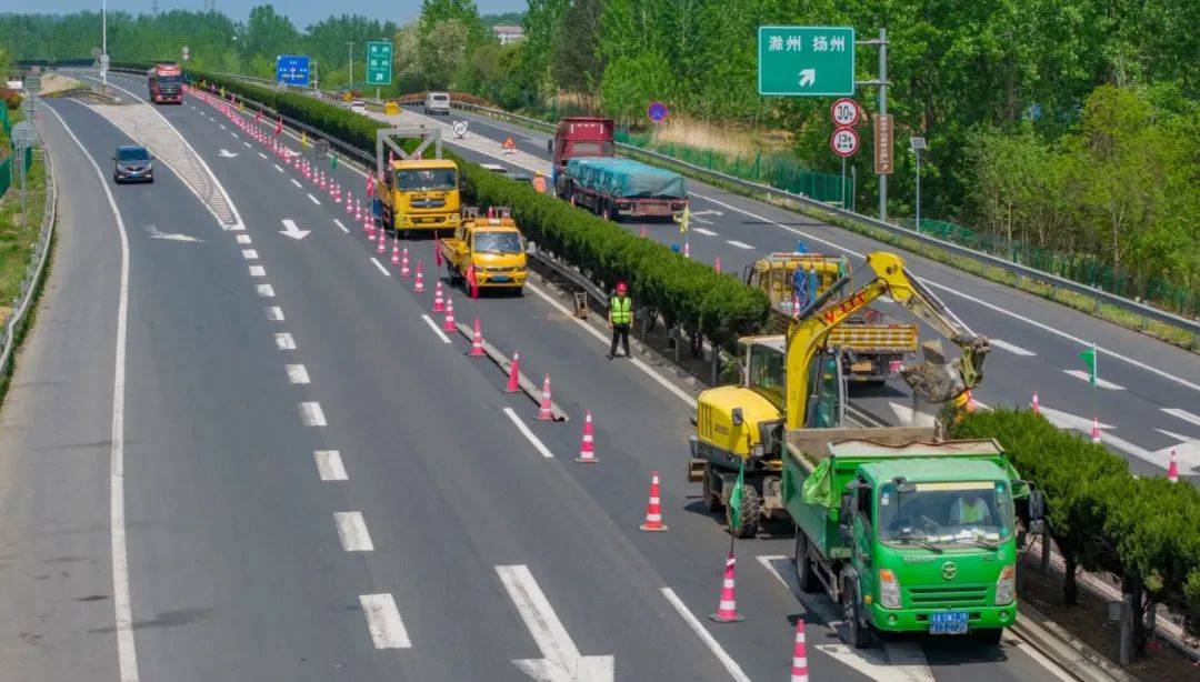 南京G205寧連公路段交通安全設施精細化提升工程全面啟動:交通安全設施