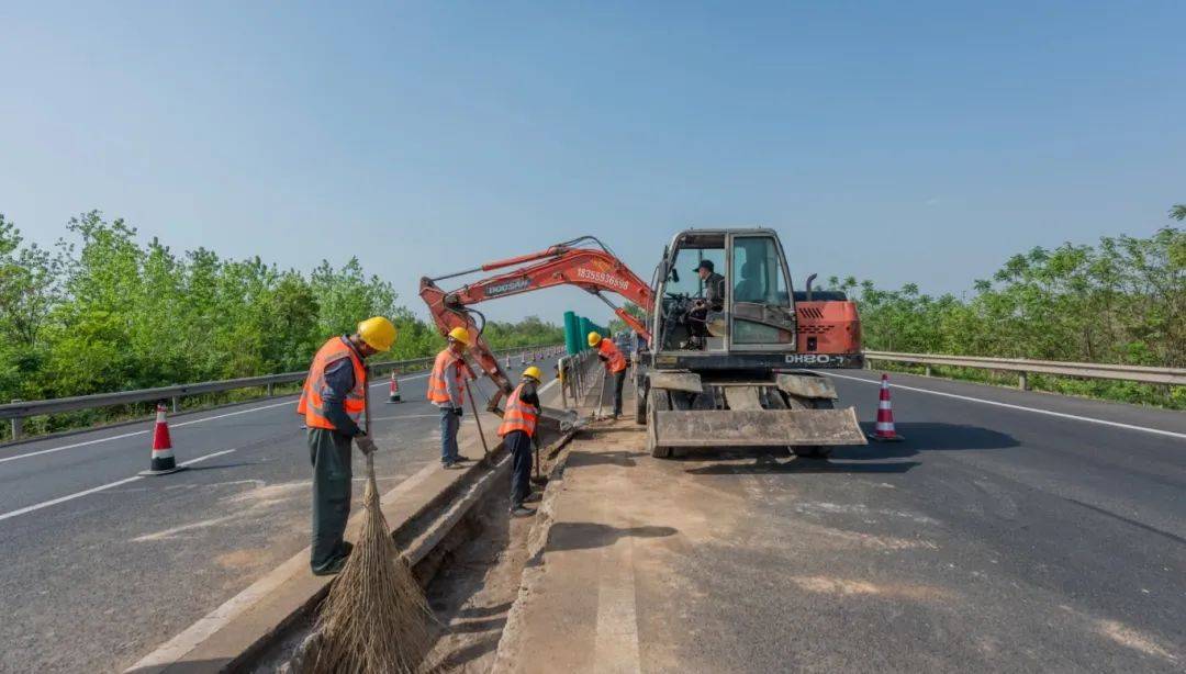南京G205寧連公路段交通安全設施精細化提升工程全面啟動:交通安全設施
